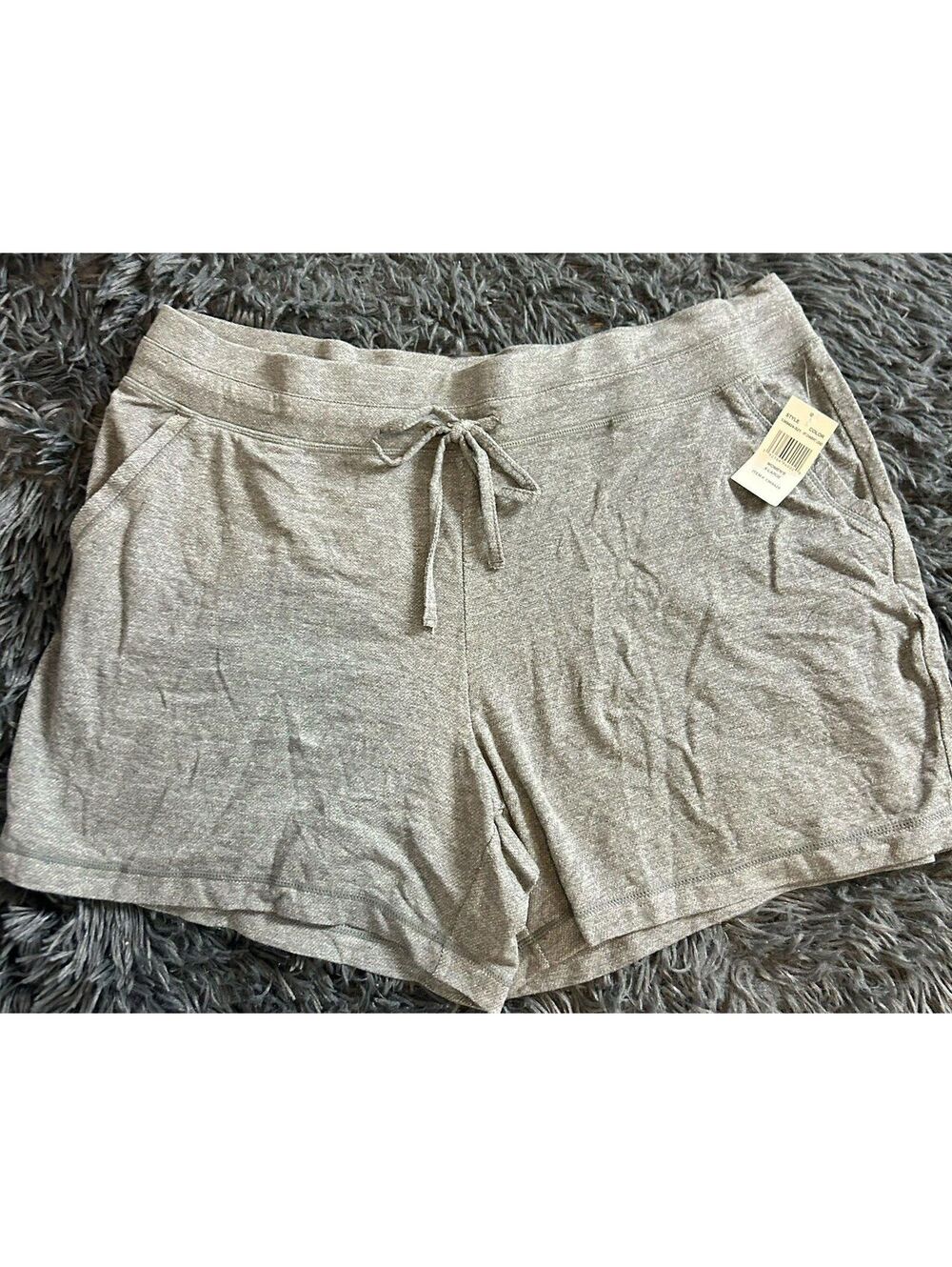 32 Degrees Cool Women’s Gray Shorts Size XL Lightweight Active Casual Shorts